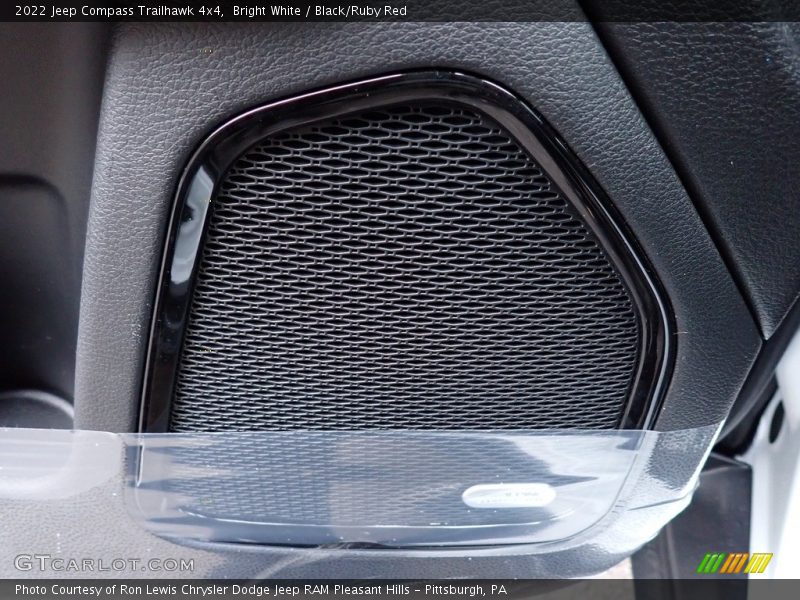Bright White / Black/Ruby Red 2022 Jeep Compass Trailhawk 4x4