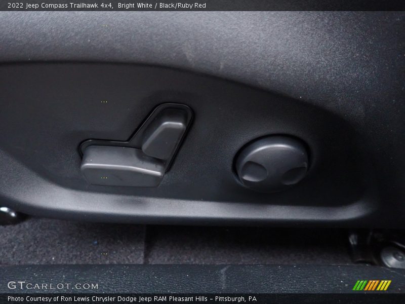 Bright White / Black/Ruby Red 2022 Jeep Compass Trailhawk 4x4