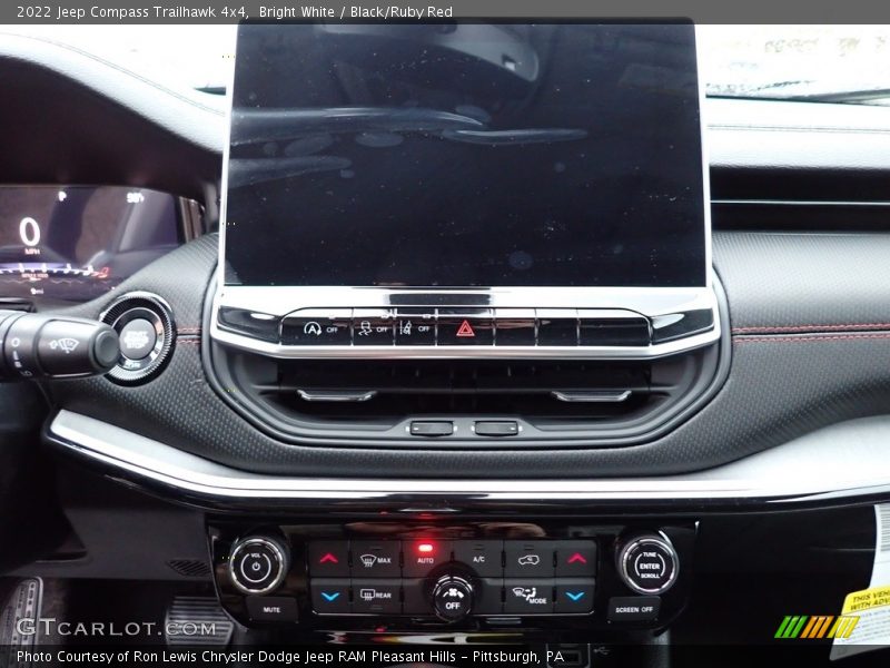 Bright White / Black/Ruby Red 2022 Jeep Compass Trailhawk 4x4