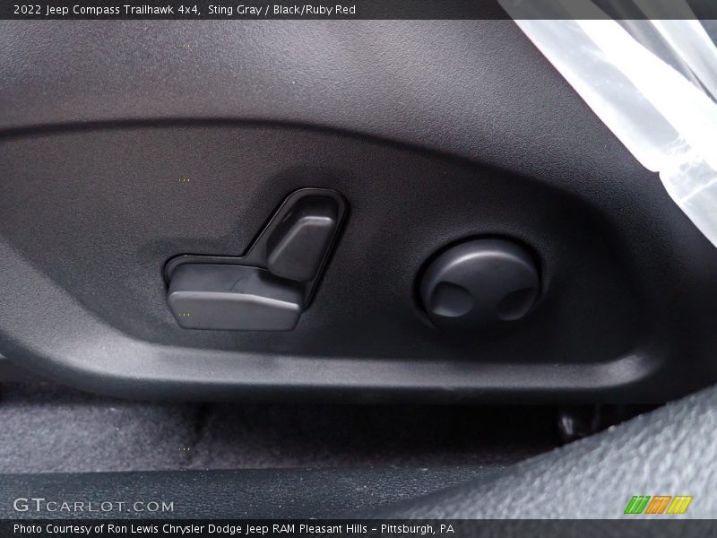 Sting Gray / Black/Ruby Red 2022 Jeep Compass Trailhawk 4x4