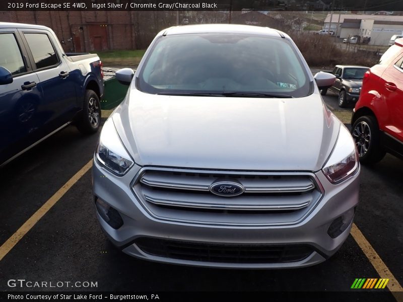Ingot Silver / Chromite Gray/Charcoal Black 2019 Ford Escape SE 4WD
