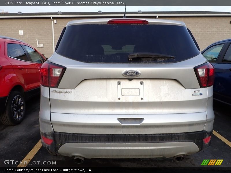 Ingot Silver / Chromite Gray/Charcoal Black 2019 Ford Escape SE 4WD