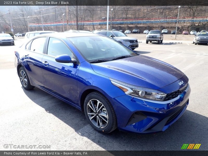Deep Sea Blue / Black 2023 Kia Forte LXS