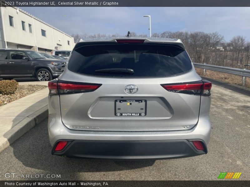 Celestial Silver Metallic / Graphite 2023 Toyota Highlander LE