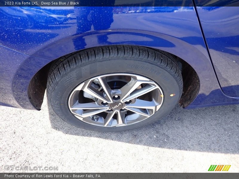 Deep Sea Blue / Black 2023 Kia Forte LXS