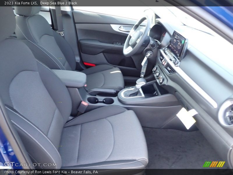 Deep Sea Blue / Black 2023 Kia Forte LXS