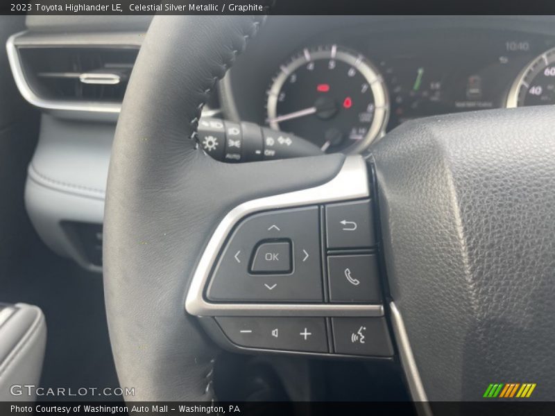 Celestial Silver Metallic / Graphite 2023 Toyota Highlander LE