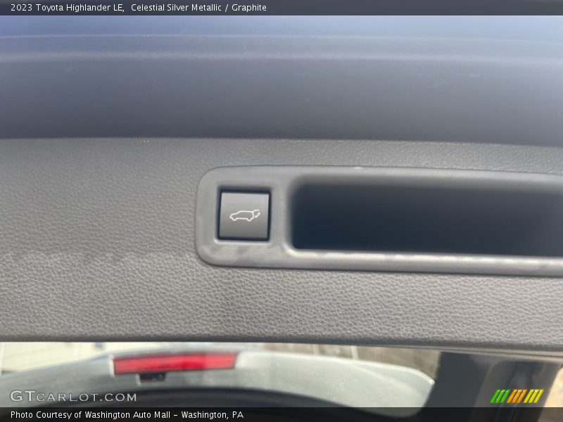 Celestial Silver Metallic / Graphite 2023 Toyota Highlander LE