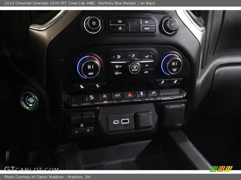 Northsky Blue Metallic / Jet Black 2019 Chevrolet Silverado 1500 RST Crew Cab 4WD