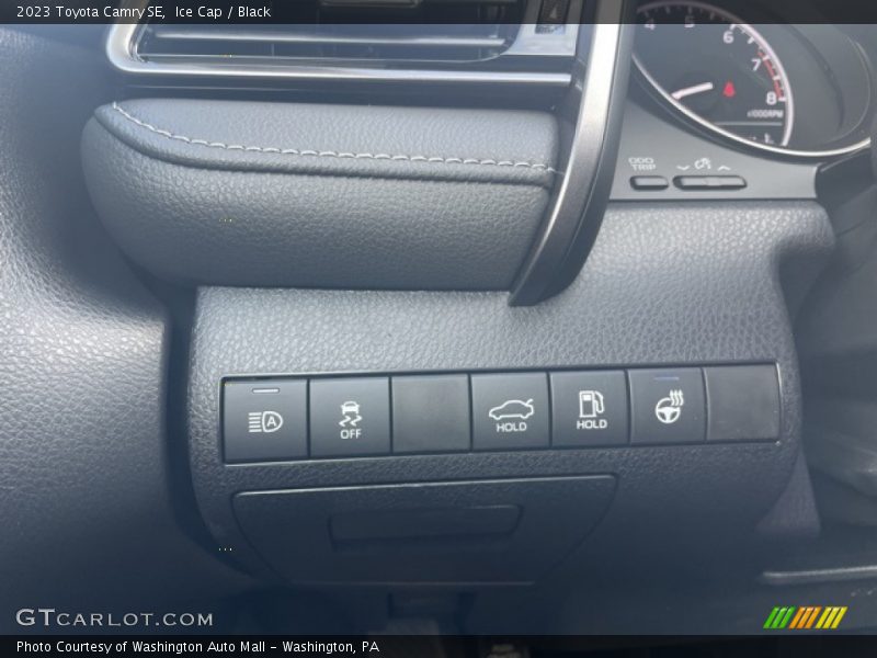 Controls of 2023 Camry SE