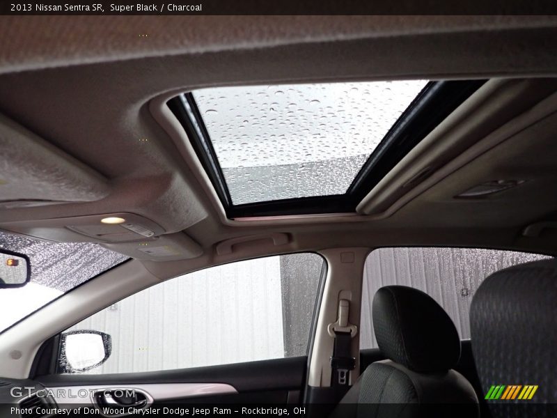 Super Black / Charcoal 2013 Nissan Sentra SR