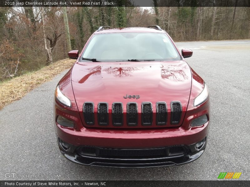 Velvet Red Pearl / Black 2018 Jeep Cherokee Latitude 4x4