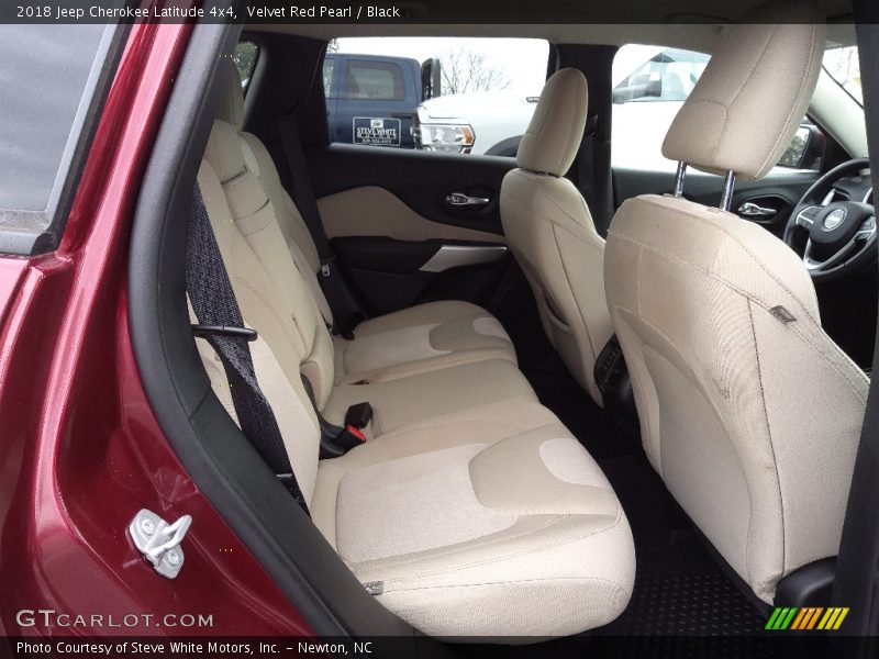 Rear Seat of 2018 Cherokee Latitude 4x4