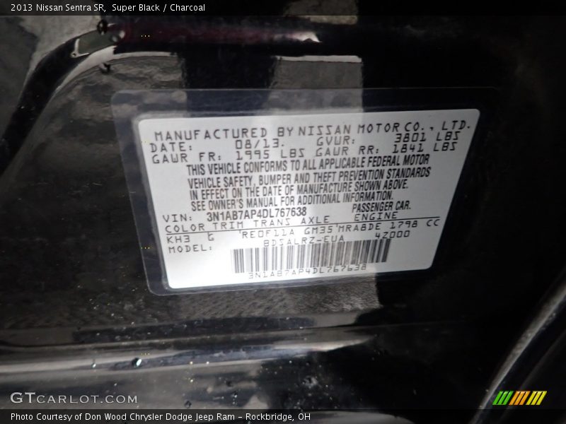 Super Black / Charcoal 2013 Nissan Sentra SR
