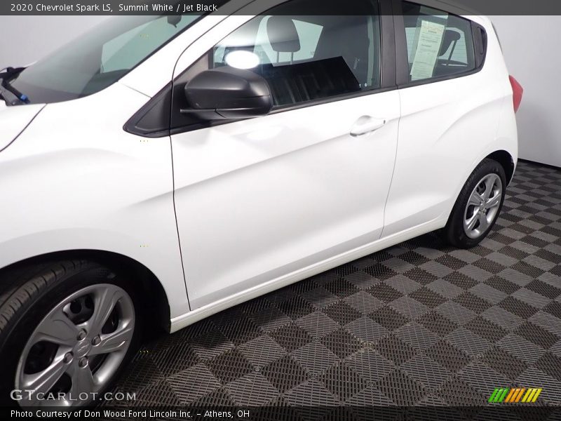 Summit White / Jet Black 2020 Chevrolet Spark LS