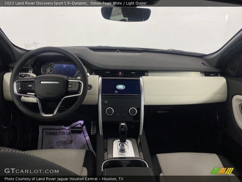 Ostuni Pearl White / Light Oyster 2023 Land Rover Discovery Sport S R-Dynamic