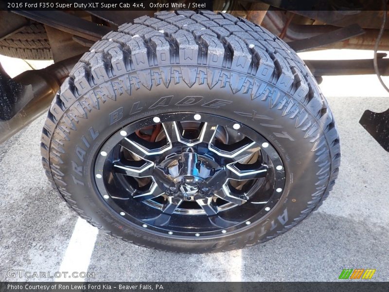 Custom Wheels of 2016 F350 Super Duty XLT Super Cab 4x4