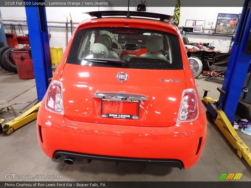 Luminosa Orange / Ivory (Avorio) 2018 Fiat 500 Lounge