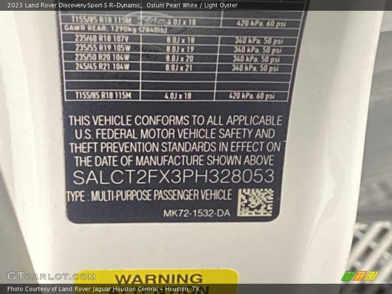 Ostuni Pearl White / Light Oyster 2023 Land Rover Discovery Sport S R-Dynamic