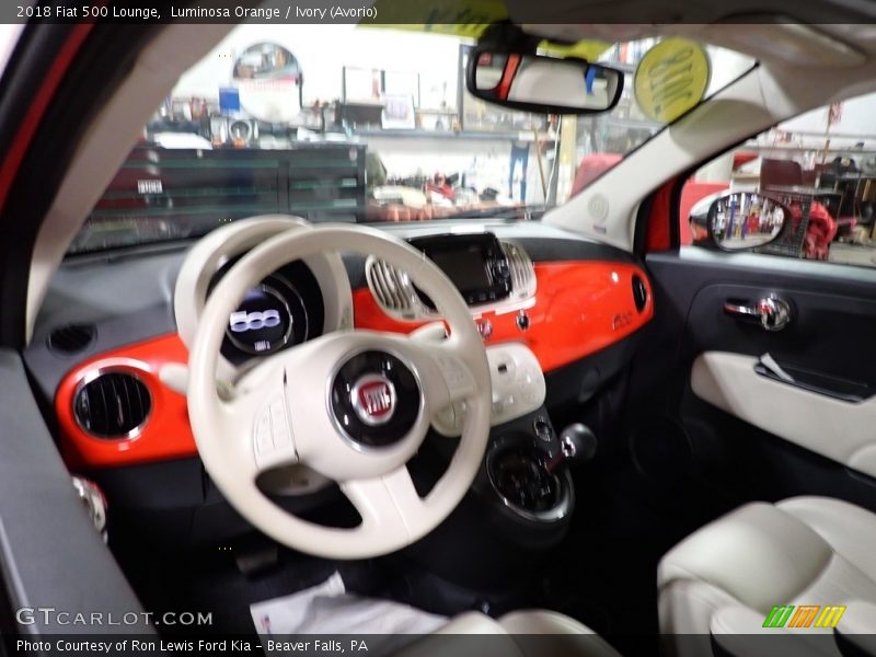 Luminosa Orange / Ivory (Avorio) 2018 Fiat 500 Lounge