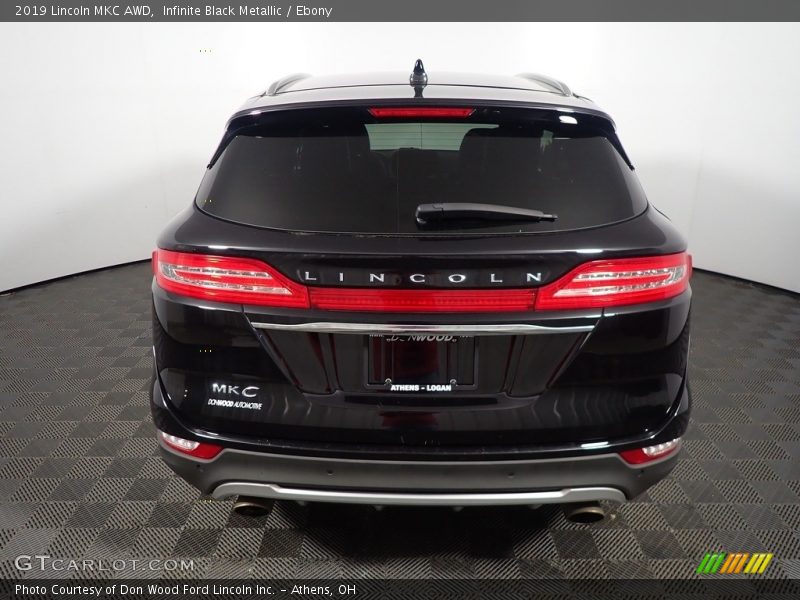 Infinite Black Metallic / Ebony 2019 Lincoln MKC AWD