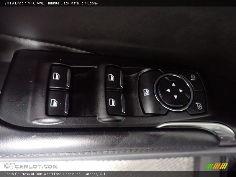 Infinite Black Metallic / Ebony 2019 Lincoln MKC AWD