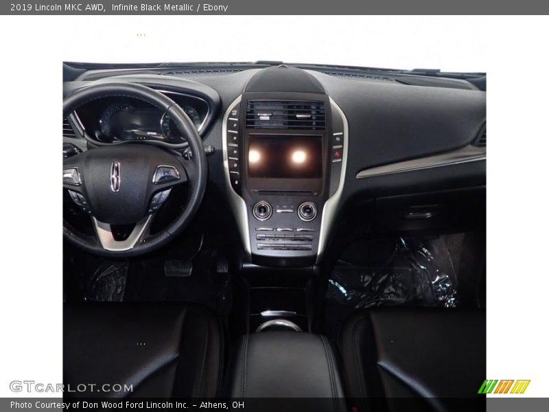 Infinite Black Metallic / Ebony 2019 Lincoln MKC AWD
