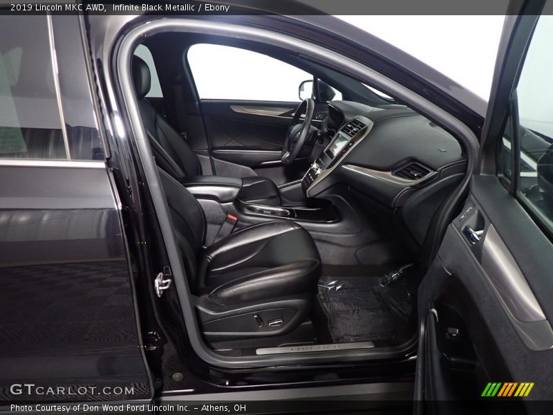 Infinite Black Metallic / Ebony 2019 Lincoln MKC AWD