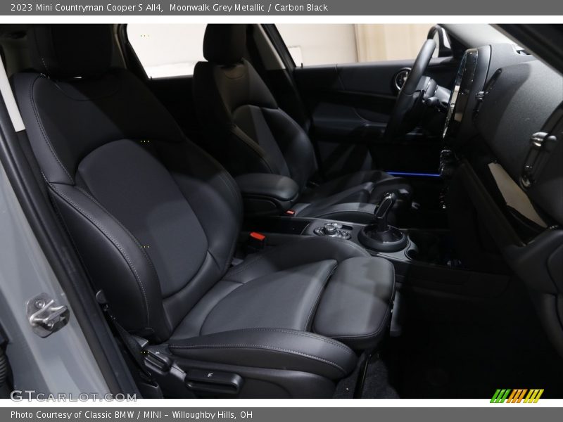 Moonwalk Grey Metallic / Carbon Black 2023 Mini Countryman Cooper S All4