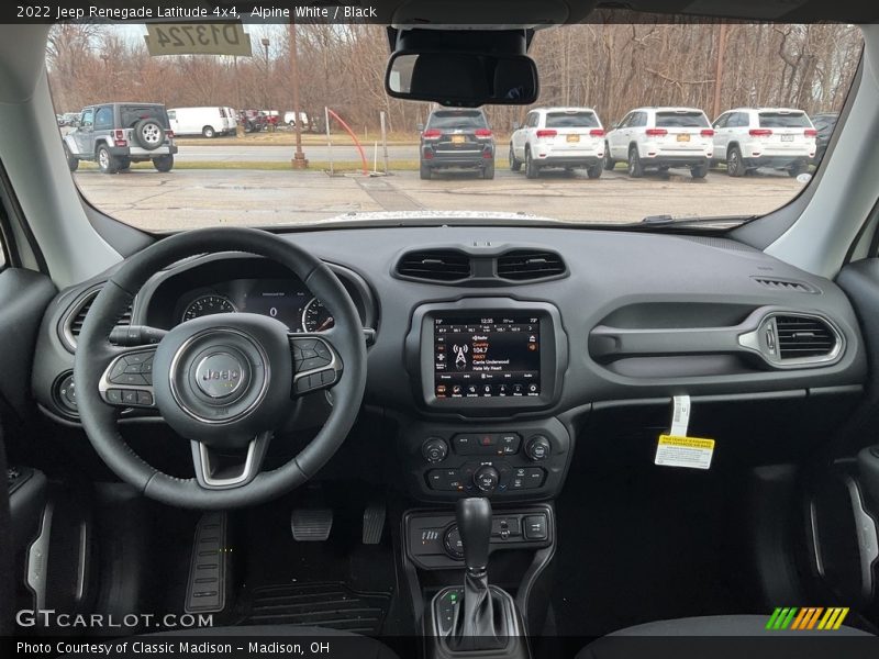 Alpine White / Black 2022 Jeep Renegade Latitude 4x4
