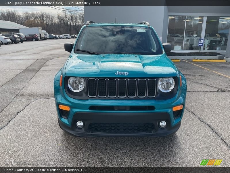 Bikini Metallic / Black 2022 Jeep Renegade Latitude 4x4