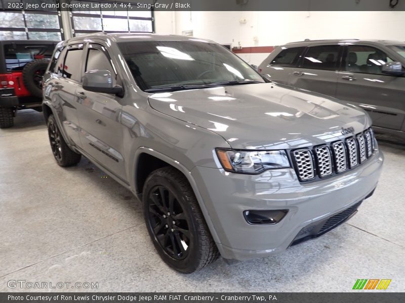 Sting-Gray / Black 2022 Jeep Grand Cherokee Laredo X 4x4