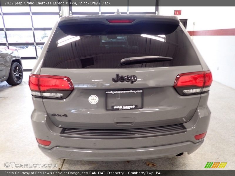 Sting-Gray / Black 2022 Jeep Grand Cherokee Laredo X 4x4