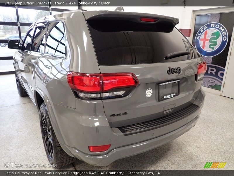Sting-Gray / Black 2022 Jeep Grand Cherokee Laredo X 4x4