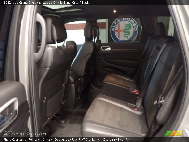 Sting-Gray / Black 2022 Jeep Grand Cherokee Laredo X 4x4