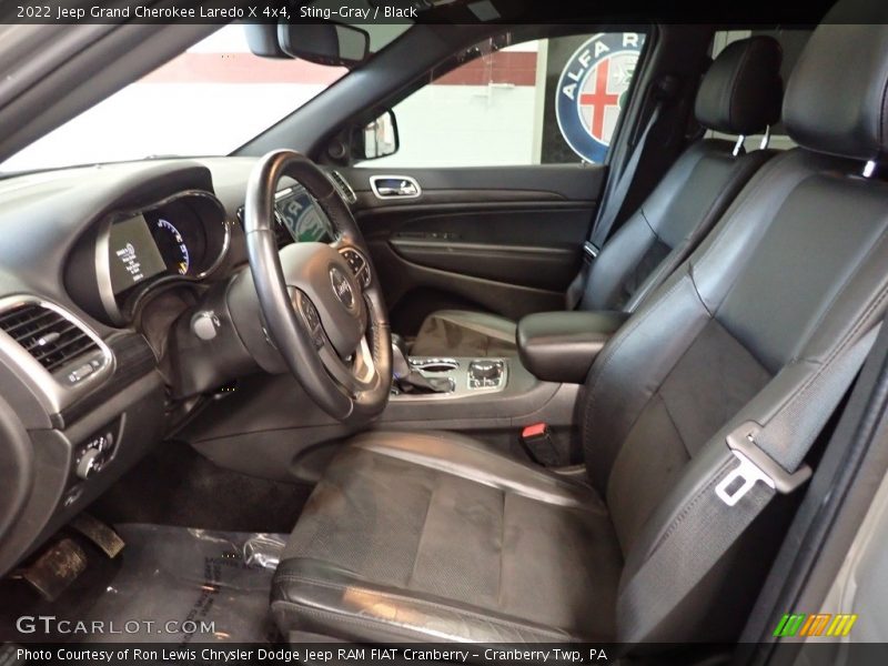 Sting-Gray / Black 2022 Jeep Grand Cherokee Laredo X 4x4