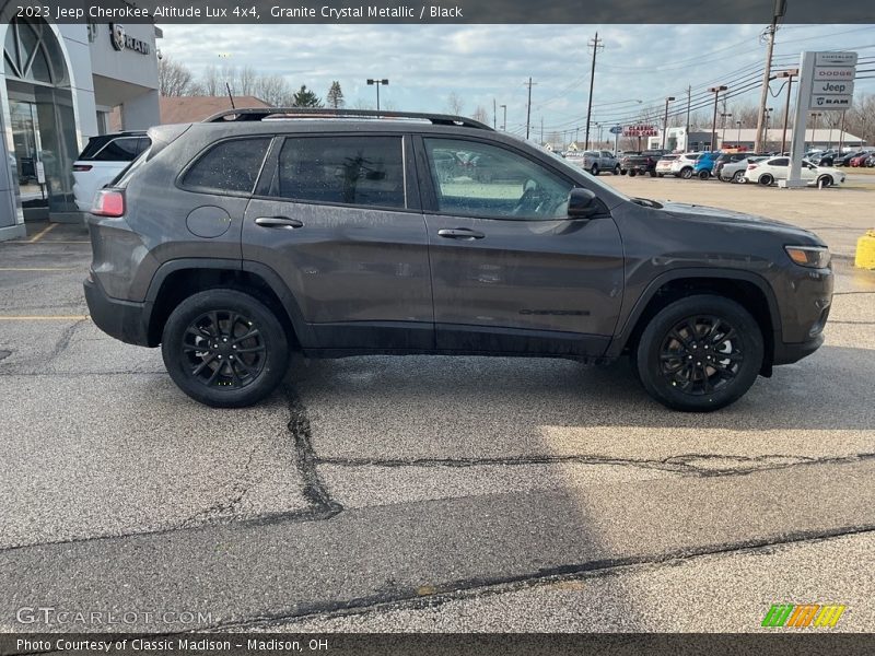 Granite Crystal Metallic / Black 2023 Jeep Cherokee Altitude Lux 4x4
