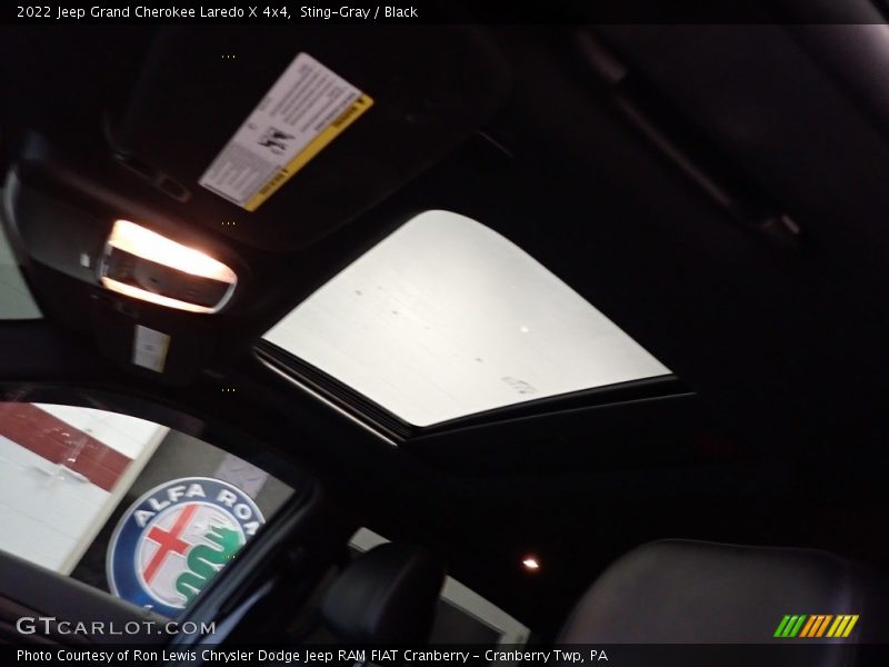 Sting-Gray / Black 2022 Jeep Grand Cherokee Laredo X 4x4