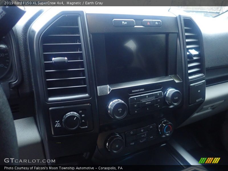 Magnetic / Earth Gray 2019 Ford F150 XL SuperCrew 4x4