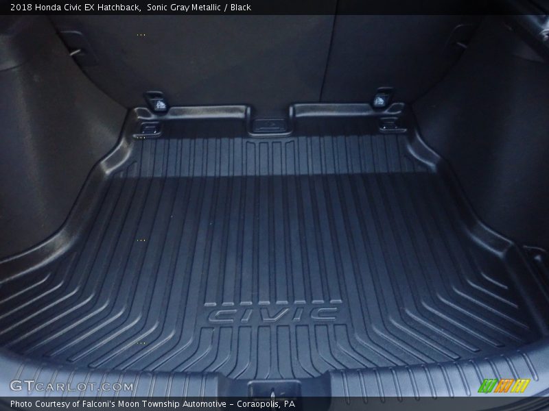Sonic Gray Metallic / Black 2018 Honda Civic EX Hatchback