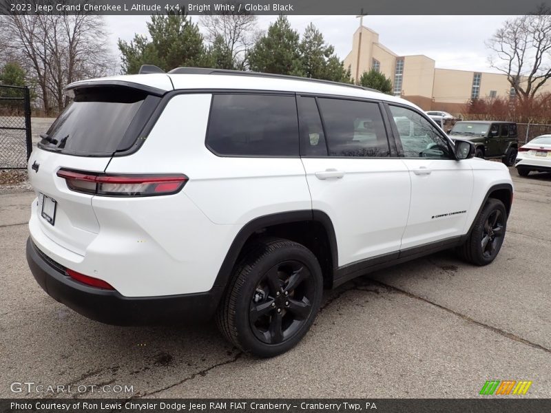 Bright White / Global Black 2023 Jeep Grand Cherokee L Altitude 4x4