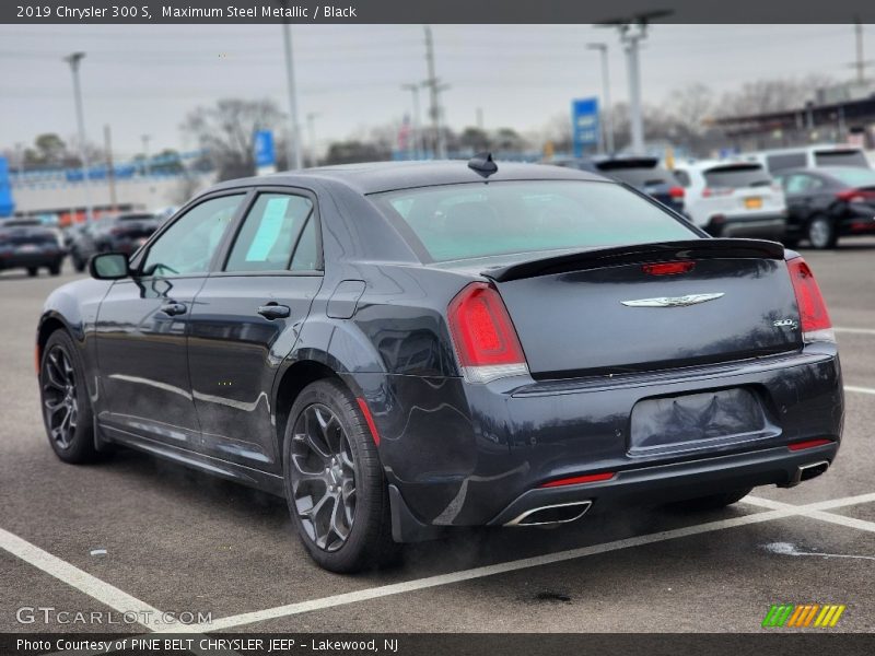 Maximum Steel Metallic / Black 2019 Chrysler 300 S