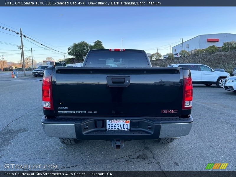 Onyx Black / Dark Titanium/Light Titanium 2011 GMC Sierra 1500 SLE Extended Cab 4x4
