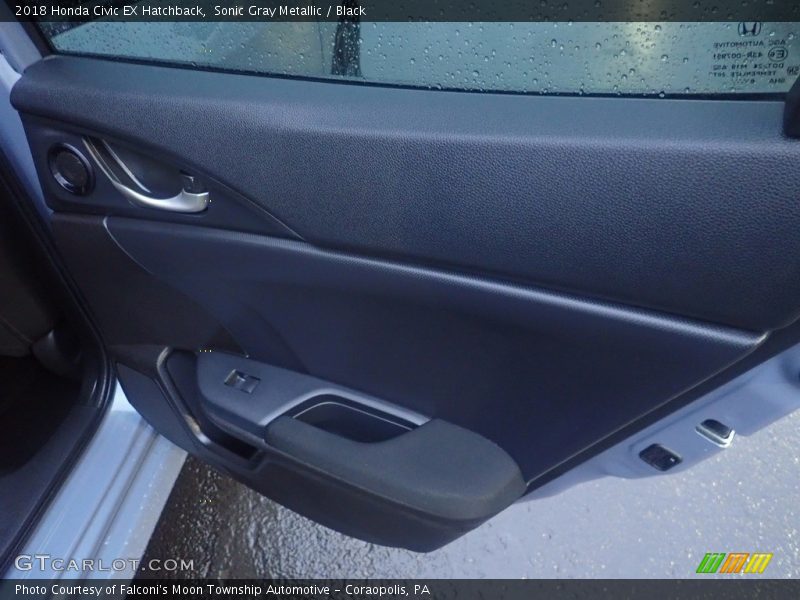Sonic Gray Metallic / Black 2018 Honda Civic EX Hatchback