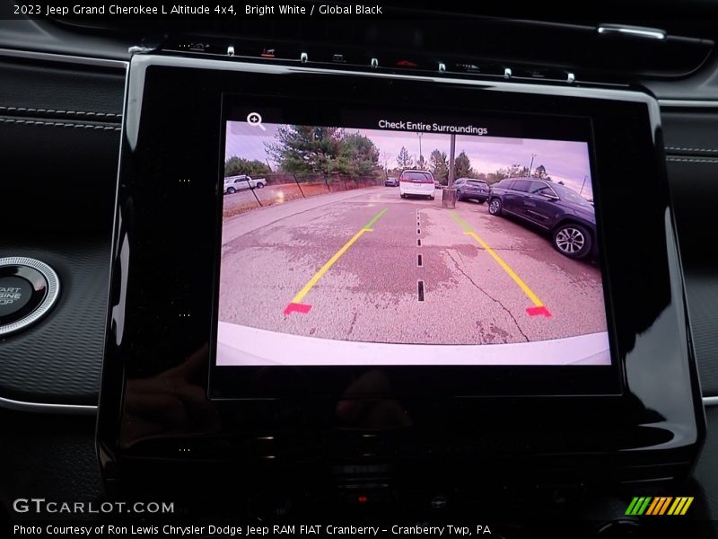 Bright White / Global Black 2023 Jeep Grand Cherokee L Altitude 4x4