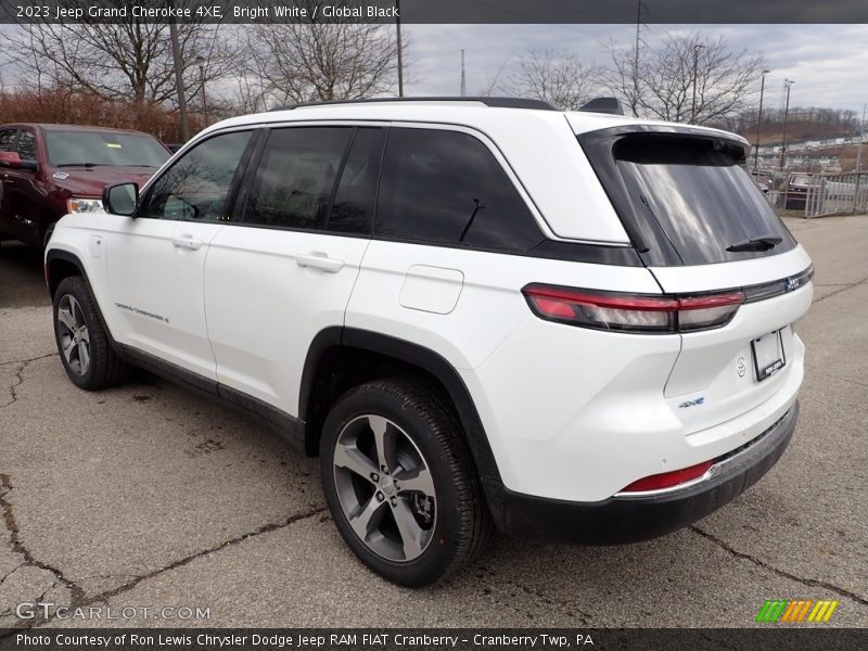 Bright White / Global Black 2023 Jeep Grand Cherokee 4XE