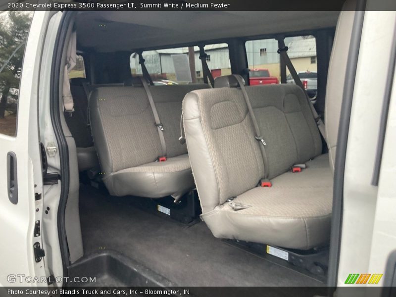 Summit White / Medium Pewter 2020 Chevrolet Express 3500 Passenger LT