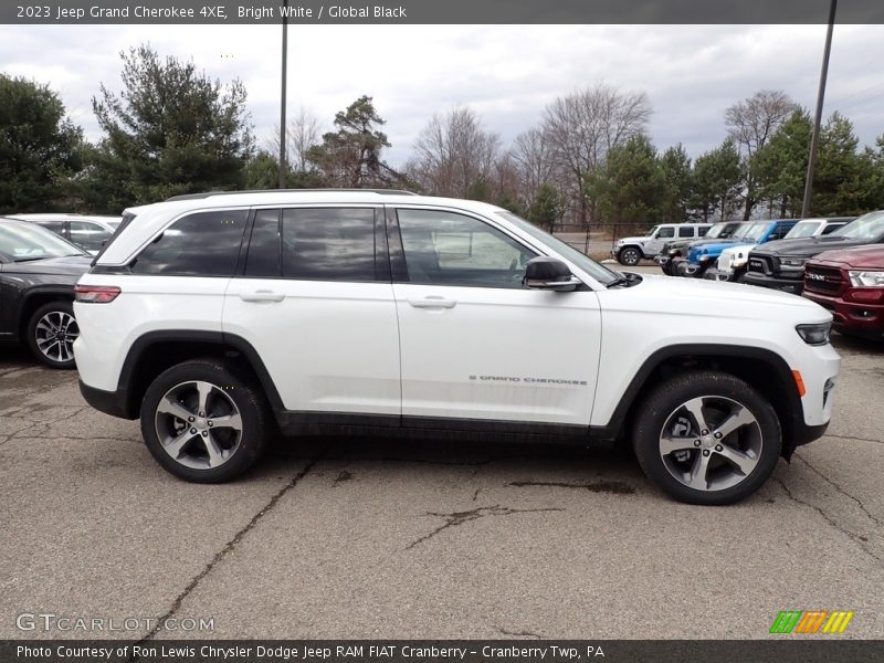  2023 Grand Cherokee 4XE Bright White