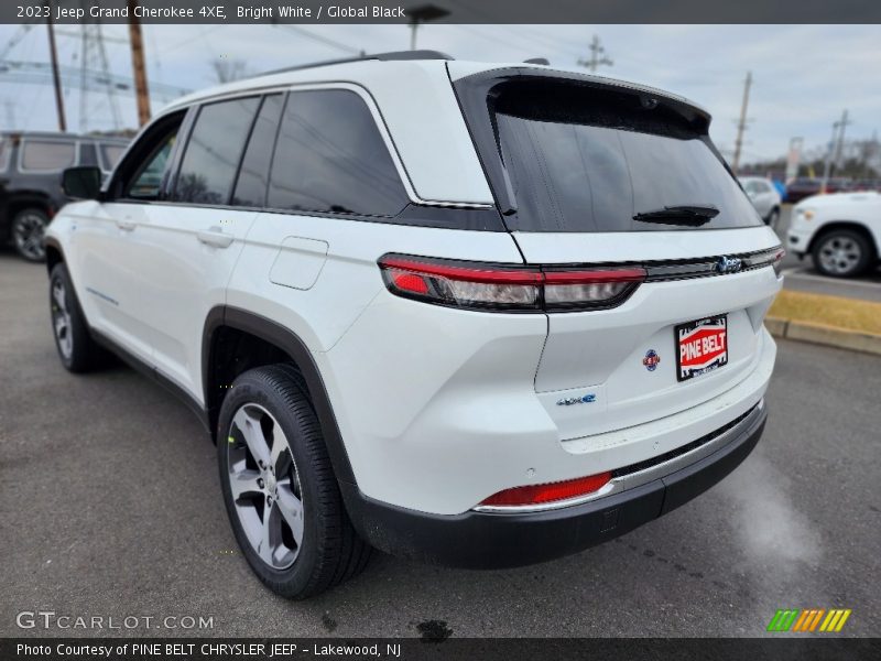 Bright White / Global Black 2023 Jeep Grand Cherokee 4XE