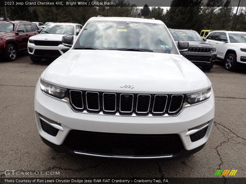 Bright White / Global Black 2023 Jeep Grand Cherokee 4XE